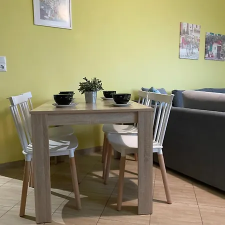 Lila's House Apartment